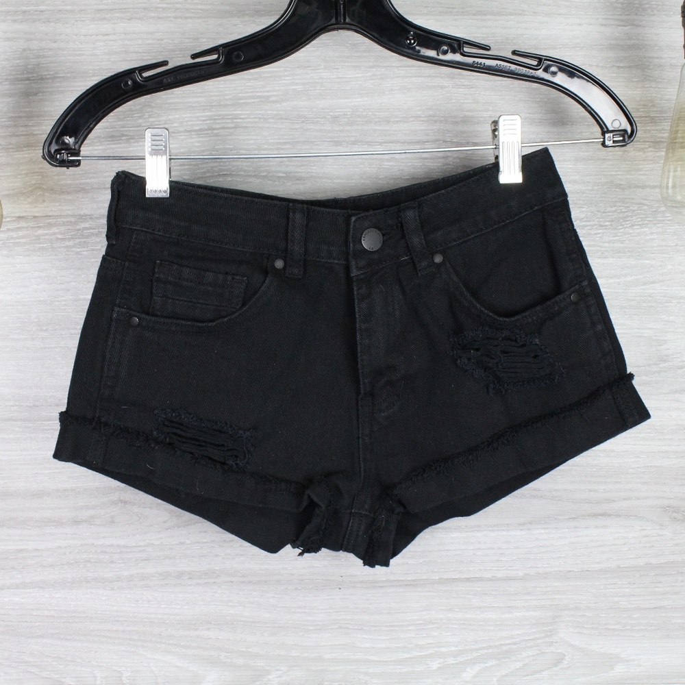 Kendall & Kylie Black Denim Shorts Size 23